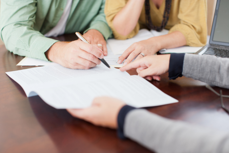 signing contract